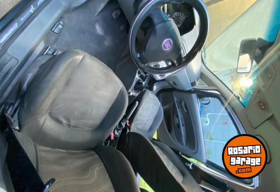 Autos - Fiat Punto 1.4 elx 2010 Nafta 215000Km - En Venta