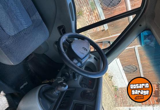 Utilitarios - Renault Master chasis cabina 2011 Diesel 390000Km - En Venta
