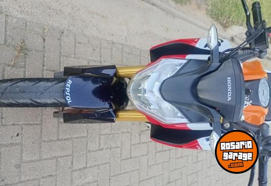 Motos - Honda Cb repsol 190 2016 Nafta 19000Km - En Venta