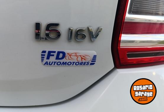 Autos - Renault LOGAN PRIVILEGE 1.6 2018 Nafta 76000Km - En Venta