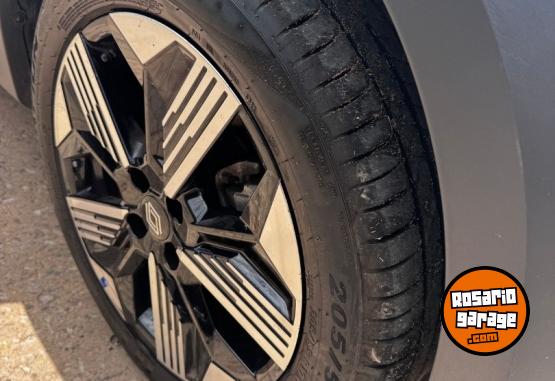 Autos - Renault Kardian Techno 2025 Nafta 5000Km - En Venta