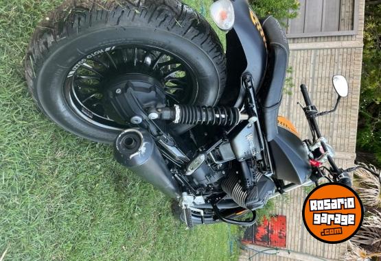 Motos - Guzzi V9 Bobber 2016 Nafta 1571Km - En Venta