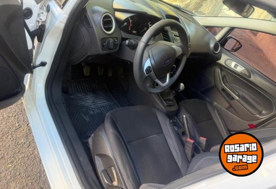 Autos - Ford Fiesta S 2017 Nafta 120000Km - En Venta