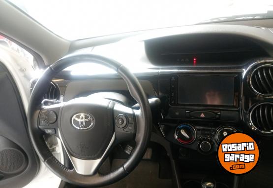 Autos - Toyota Etios 2023 Nafta 66000Km - En Venta
