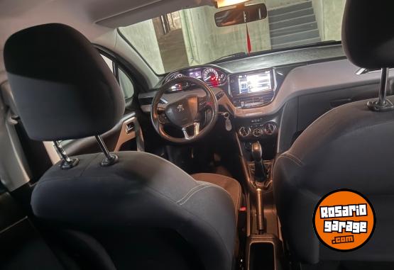 Autos - Peugeot 208 allure nav 2014 Nafta 125000Km - En Venta