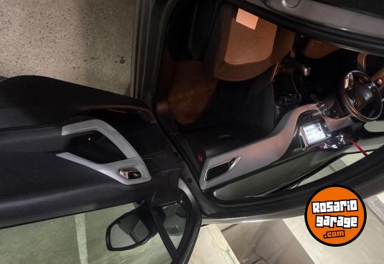 Autos - Peugeot 208 allure nav 2014 Nafta 125000Km - En Venta