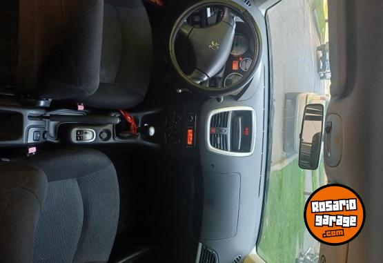 Autos - Peugeot 207 2014 Nafta 110000Km - En Venta