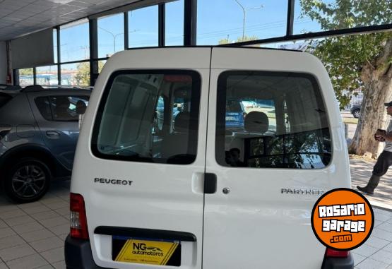 Utilitarios - Peugeot Partner Furgon 2017 Diesel 150000Km - En Venta
