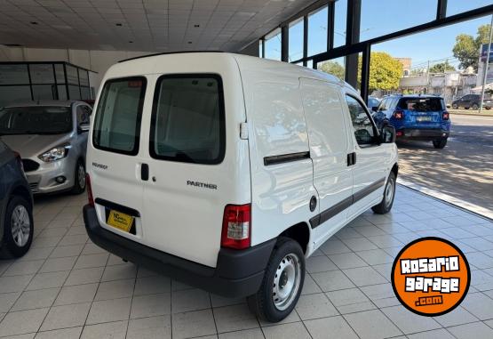 Utilitarios - Peugeot Partner Furgon 2017 Diesel 150000Km - En Venta