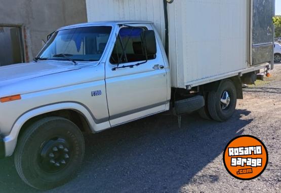 Camiones y Grúas - Ford 350 - En Venta