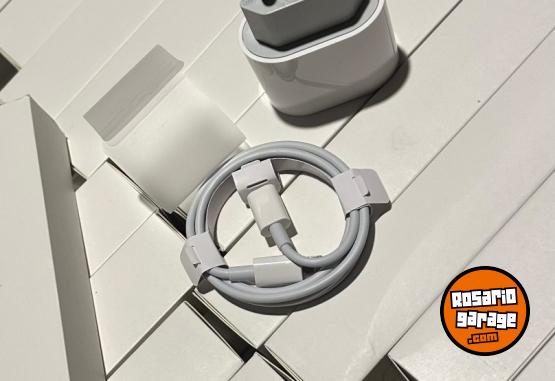 Telefonía - Kit Cargador Apple iPhone Carga Rápida 20W SELLADO Completo (Cable + Adaptador) - En Venta