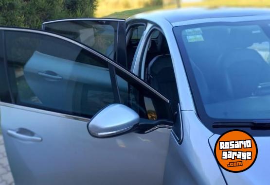 Autos - Peugeot 208 Feline 1.6 2017 Nafta 125000Km - En Venta