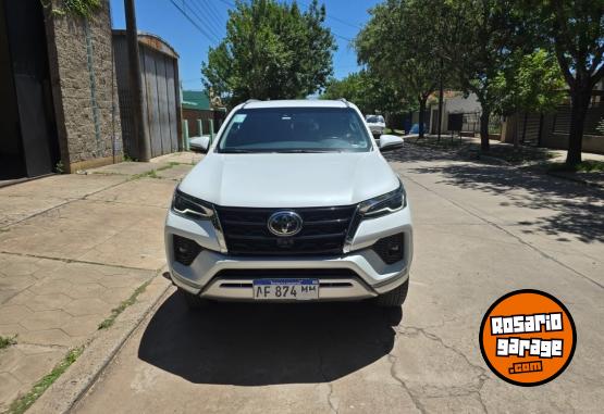 Camionetas - Toyota SW4 SRX 2023 Diesel 68700Km - En Venta