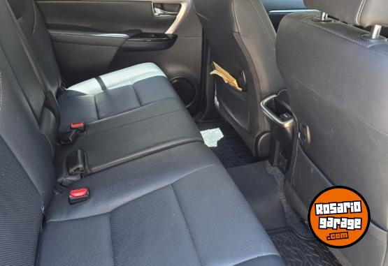 Camionetas - Toyota SW4 SRX 2023 Diesel 68700Km - En Venta