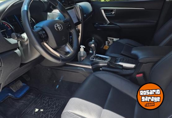 Camionetas - Toyota SW4 SRX 2023 Diesel 68700Km - En Venta