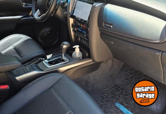 Camionetas - Toyota SW4 SRX 2023 Diesel 68700Km - En Venta