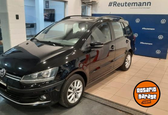 Autos - Volkswagen SURAN 1.6 TRENDLINE 2015 Nafta 92000Km - En Venta