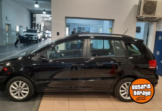 Autos - Volkswagen SURAN 1.6 TRENDLINE 2015 Nafta 92000Km - En Venta