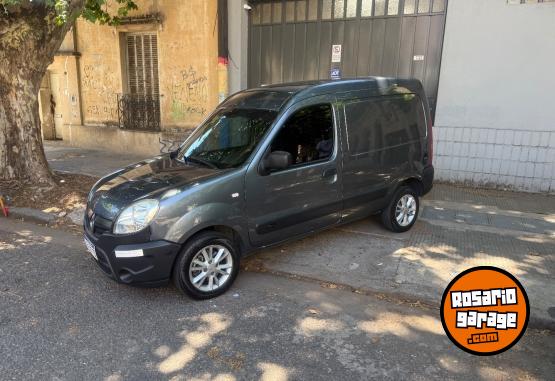 Utilitarios - Renault Kangoo 1.6 2017 GNC 11111Km - En Venta