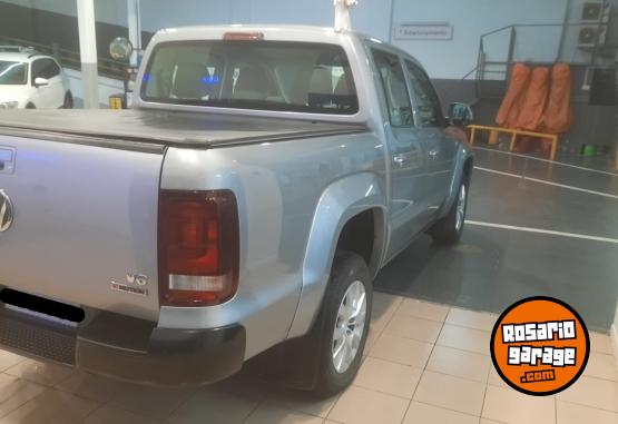 Camionetas - Volkswagen AMAROK COMFORTLINE 4X4 AT 2023 Diesel 50000Km - En Venta