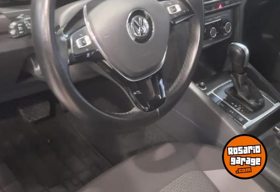 Camionetas - Volkswagen AMAROK COMFORTLINE 4X4 AT 2023 Diesel 50000Km - En Venta