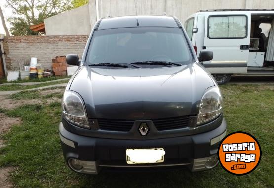 Utilitarios - Renault Kangoo 2013 Diesel 210000Km - En Venta