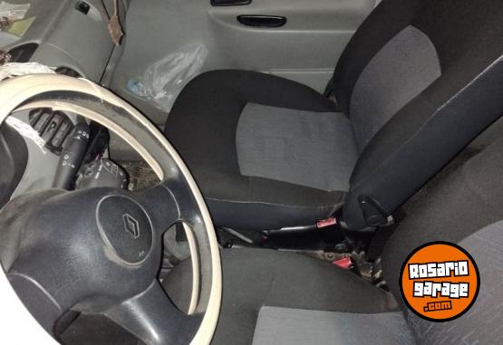 Utilitarios - Renault Kangoo 2013 Diesel 210000Km - En Venta