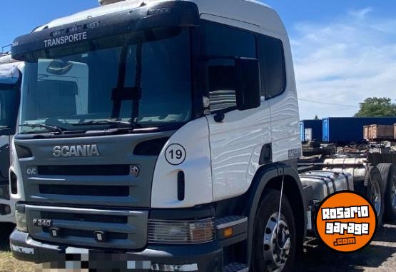 Camiones y Grúas - PERMUTO O FINANCIO - En Venta