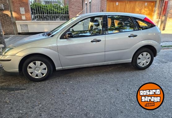 Autos - Ford Focus 1.6 Ambiente 5 puer 2010 Nafta 105000Km - En Venta