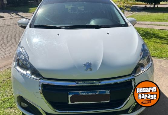 Autos - Peugeot 208 Allure 2018 Nafta 39877Km - En Venta