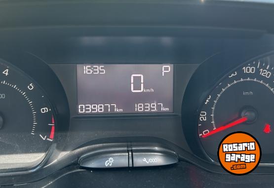 Autos - Peugeot 208 Allure 2018 Nafta 39877Km - En Venta