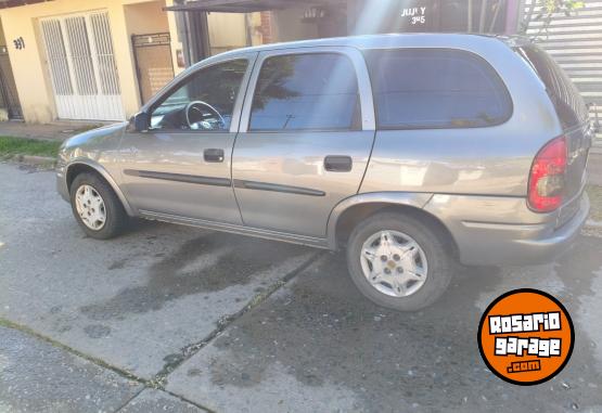 Autos - Chevrolet Corsa 2004 Nafta 239000Km - En Venta