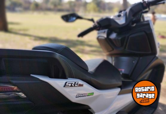 Motos - Voge Maxi Scooter SR4 Max 2023 Nafta 13000Km - En Venta