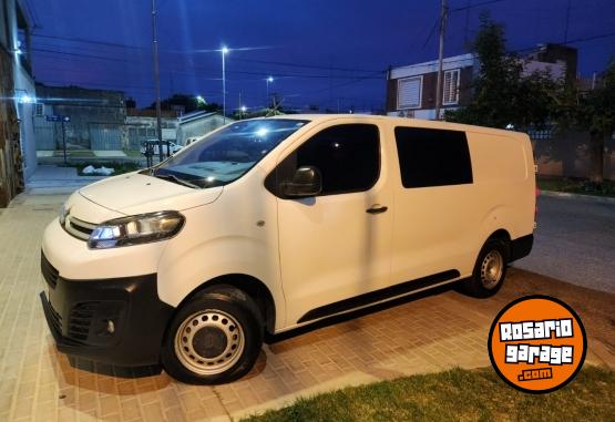 Utilitarios - Citroen Jumpy Mixto HDI 2019 Diesel 207000Km - En Venta