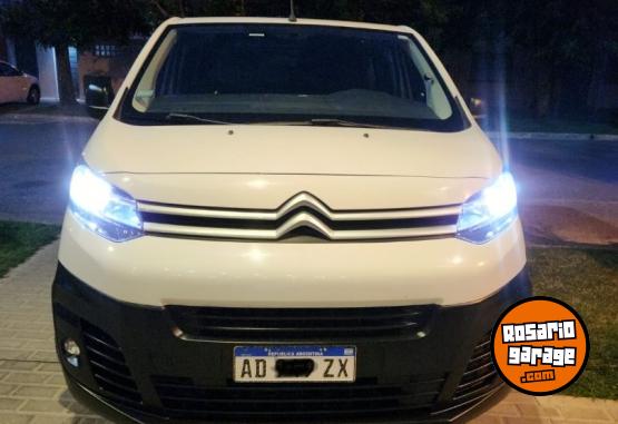 Utilitarios - Citroen Jumpy Mixto HDI 2019 Diesel 207000Km - En Venta
