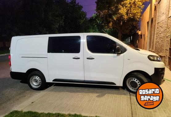 Utilitarios - Citroen Jumpy Mixto HDI 2019 Diesel 207000Km - En Venta