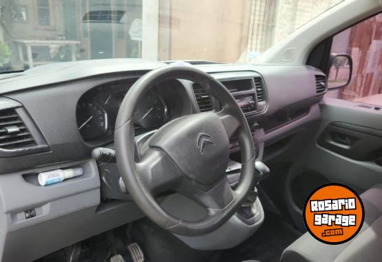 Utilitarios - Citroen Jumpy Mixto HDI 2019 Diesel 207000Km - En Venta