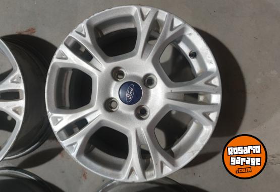 Accesorios para Autos - Llantas 15 Ford Ka Fiesta Ecosport Focus 1 Muy buenas. $380.000 las 4. NO BAJO PRECIO - En Venta