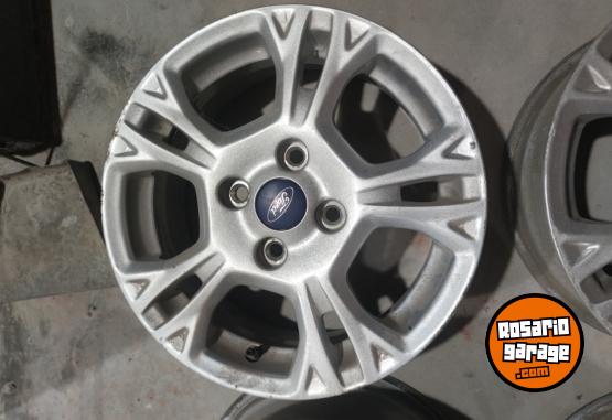 Accesorios para Autos - Llantas 15 Ford Ka Fiesta Ecosport Focus 1 Muy buenas. $380.000 las 4. NO BAJO PRECIO - En Venta