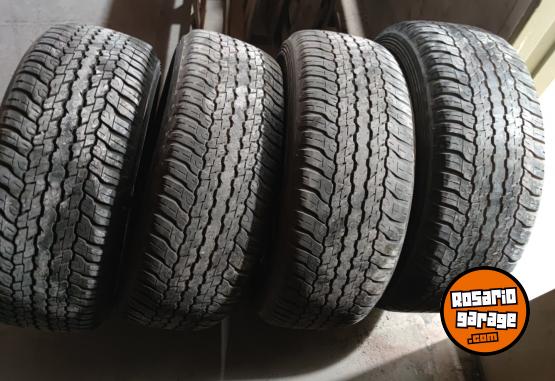 Accesorios para Autos - LÍQUIDO HOY Ruedas 18 Toyota Hilux Muy buenas $1.500.000 las 4. NO BAJO PRECIO - En Venta