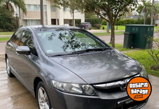 Autos - Honda Civic 2011 Nafta 208000Km - En Venta