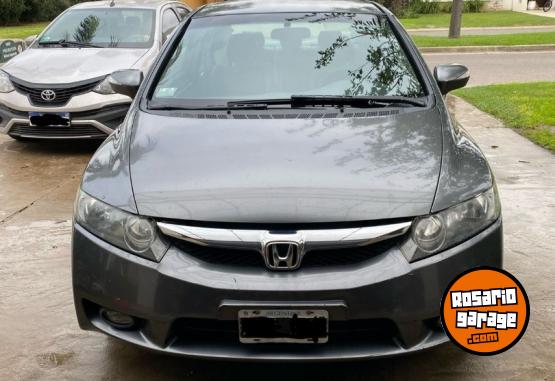 Autos - Honda Civic 2011 Nafta 208000Km - En Venta