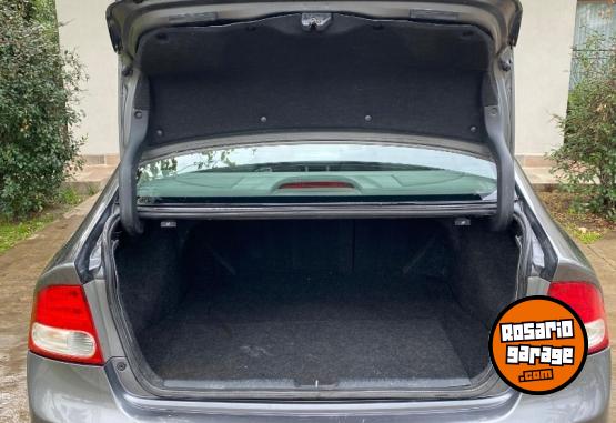 Autos - Honda Civic 2011 Nafta 208000Km - En Venta