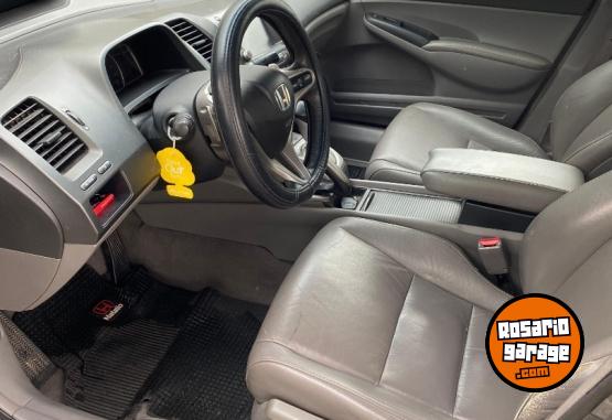 Autos - Honda Civic 2011 Nafta 208000Km - En Venta