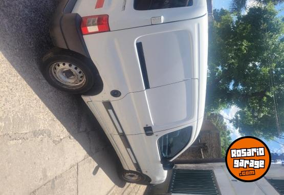 Utilitarios - Peugeot Patner 2013 GNC 350000Km - En Venta