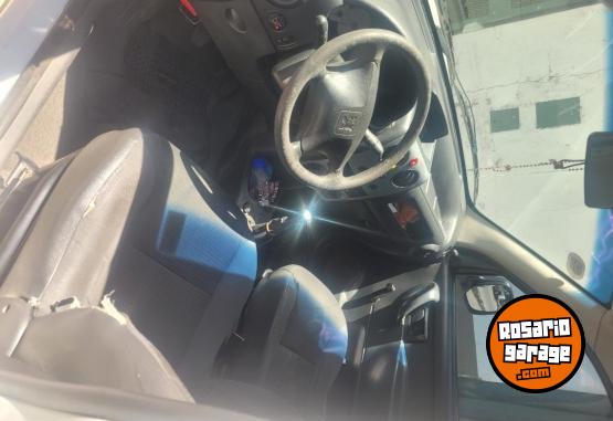 Utilitarios - Peugeot Patner 2013 GNC 350000Km - En Venta