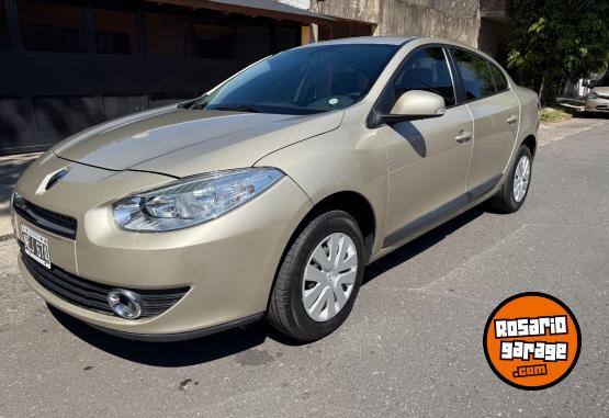 Autos - Renault Fluence confort plus 2013 Nafta 107000Km - En Venta
