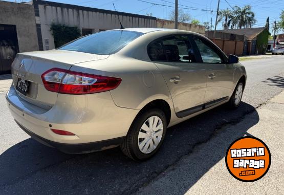 Autos - Renault Fluence confort plus 2013 Nafta 107000Km - En Venta