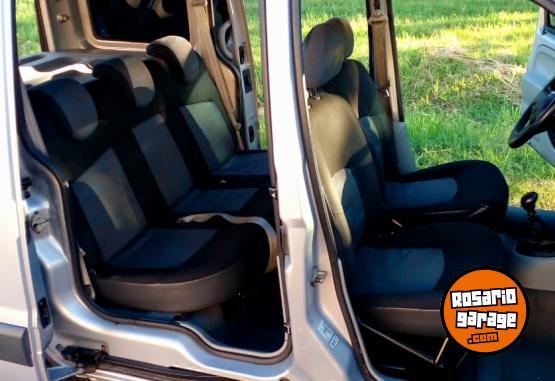 Utilitarios - Renault Kangoo Authentique 2009 GNC 150000Km - En Venta