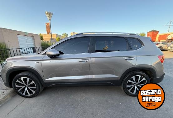 Autos - Volkswagen Taos Highline 2022 Nafta 49629Km - En Venta